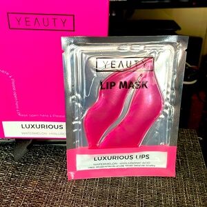 BOX Of 25 Luxurious 👄